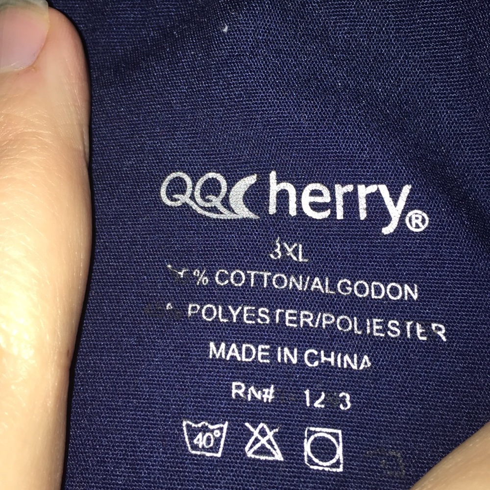 QQcherry scrub top - Picture 2 of 3